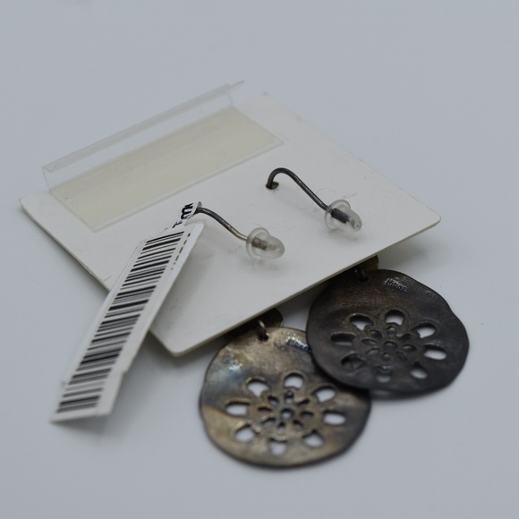 Yam Earring - Picture 3 of 3